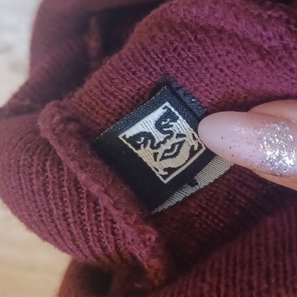 OBEY Worldwide Propaganda Unisex Burgundy Beanie - Picture 5 of 7